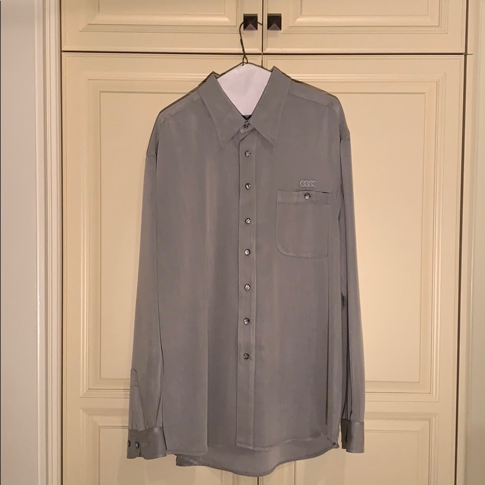 NWOT Men’s grey button down Audi shirt